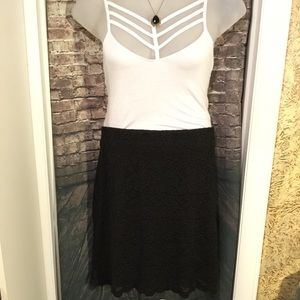 Torrid size 4 lace skirt (see chart in pix)